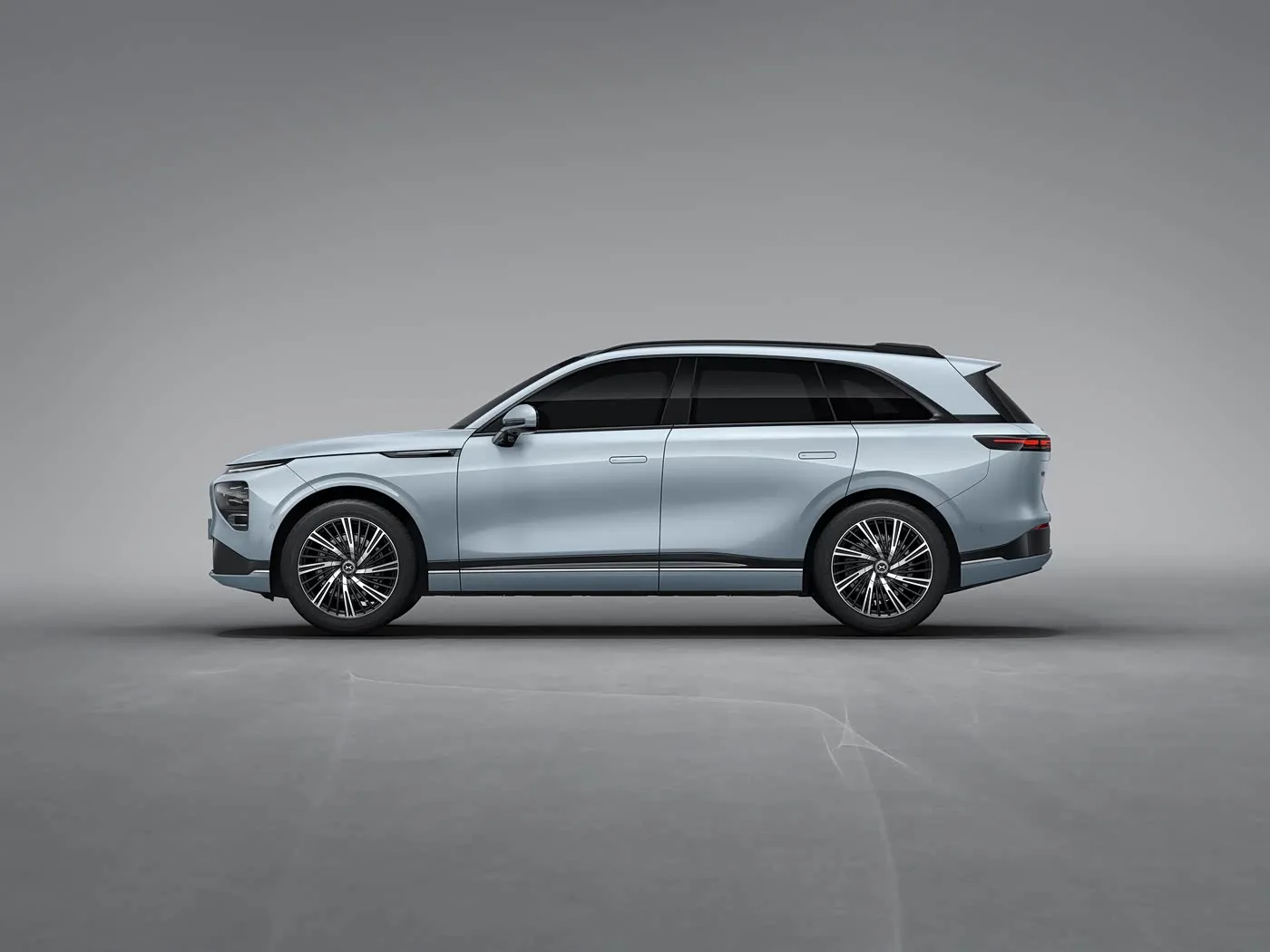Xpeng G9 लक्ज़री 4-डोर 5-सीटर SUV इलेक्ट्रिक वाहन नई ऊर्जा MPV हैचबैक 4WD ड्राइव मोड PHEV पावर और EV मोटर लेफ्ट के साथ