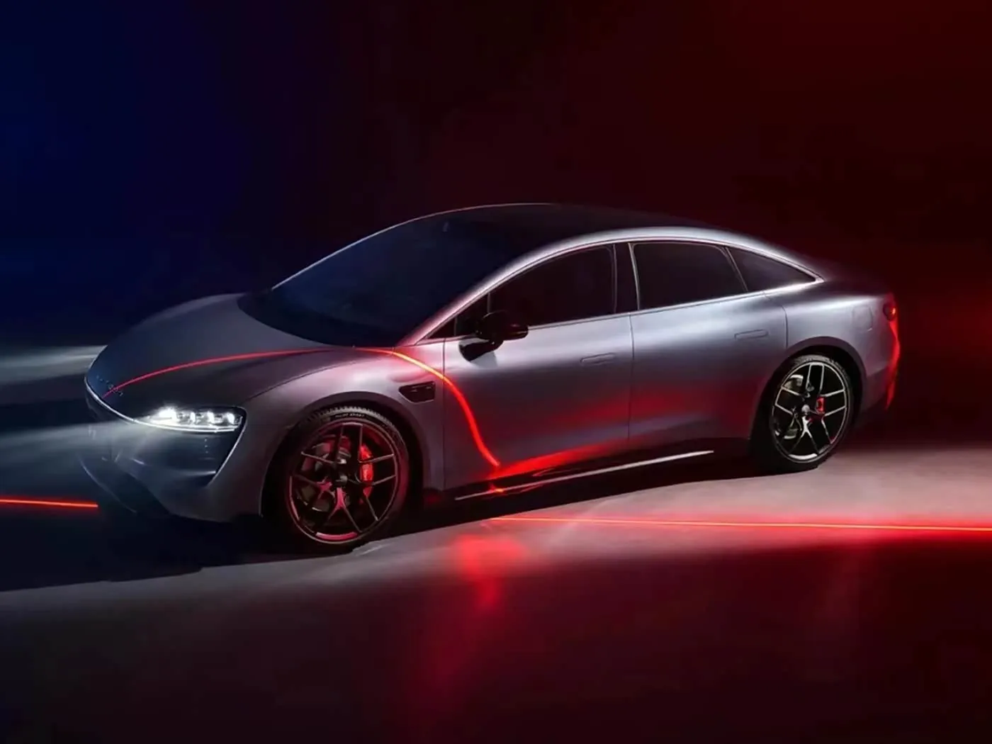 RWD/AWD 4 दरवाजे और 5 सीटों के साथ CHERY LUXEED S7 Exeed लक्ज़री इलेक्ट्रिक न्यू एनर्जी वाहन