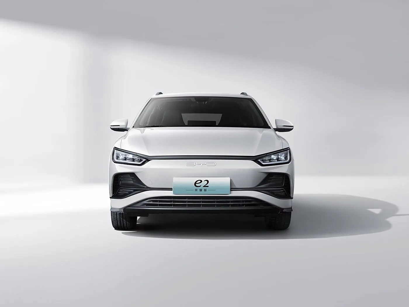 लिथियम बैटरी मोटर के साथ BYD E2 लक्ज़री इलेक्ट्रिक EV सेडान SUV हैचबैक लेफ्ट स्टीयरिंग कार चीन का नया ऊर्जा वाहन
