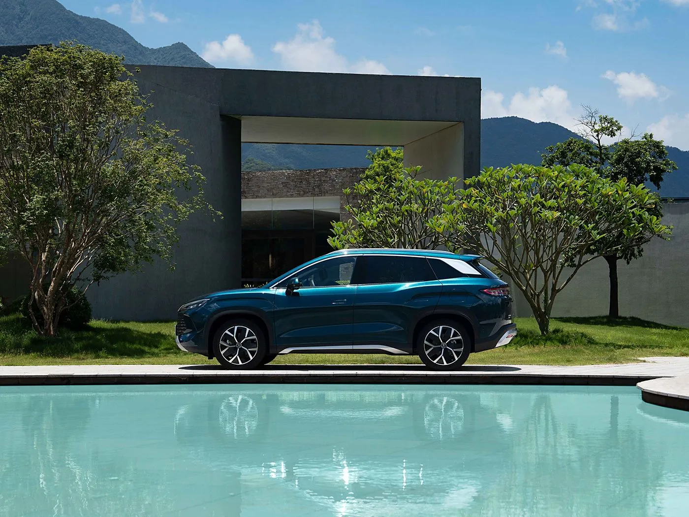 BYD सॉन्ग L DM-i कॉम्पैक्ट PHEV SUV लंबी दूरी, हाई स्पीड नई ऊर्जा वाहन DiPilot 2.0 गर्म सीटें 360° पैनोरमिक कैमरा