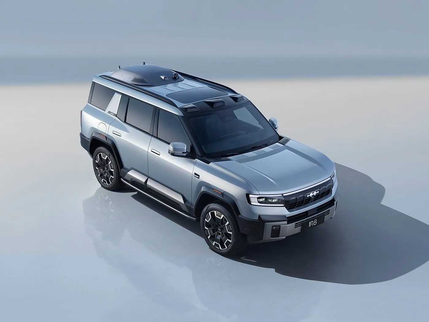 BYD लेपर्ड 8 लक्ज़री PHEV SUV 505HP उन्नत ऑफ-रोड SUV 2.0T प्लग-इन हाइब्रिड इलेक्ट्रिक SUV क्लाउड चेसिस टेक्नोलॉजी के साथ
