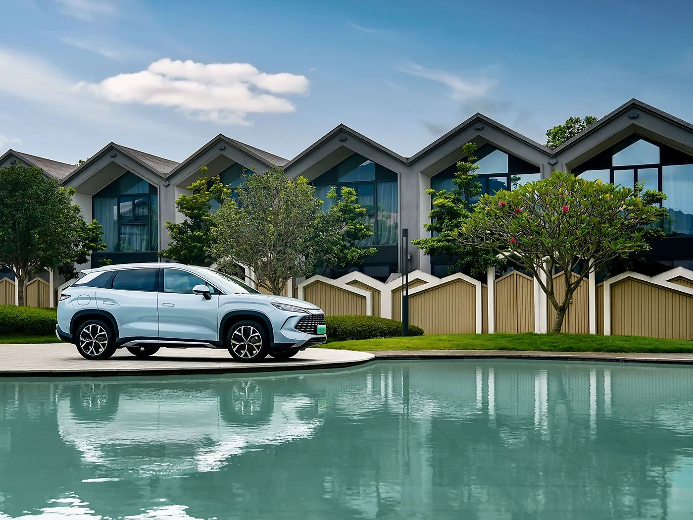 BYD सॉन्ग L DM-i कॉम्पैक्ट PHEV SUV लंबी दूरी, हाई स्पीड नई ऊर्जा वाहन DiPilot 2.0 गर्म सीटें 360° पैनोरमिक कैमरा