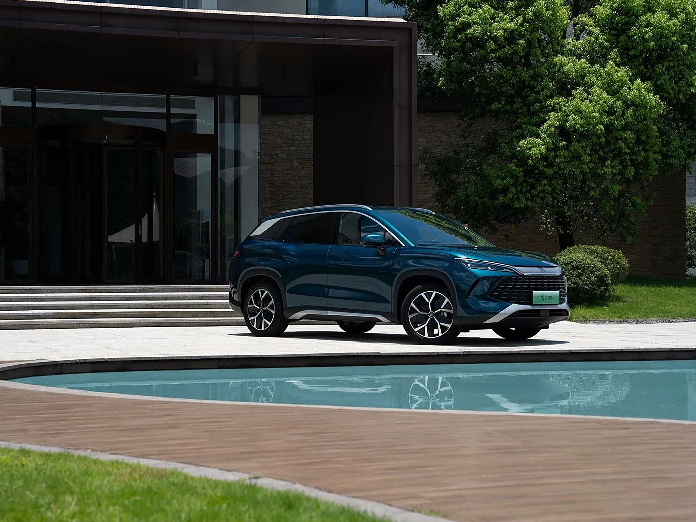 BYD सॉन्ग L DM-i कॉम्पैक्ट PHEV SUV लंबी दूरी, हाई स्पीड नई ऊर्जा वाहन DiPilot 2.0 गर्म सीटें 360° पैनोरमिक कैमरा