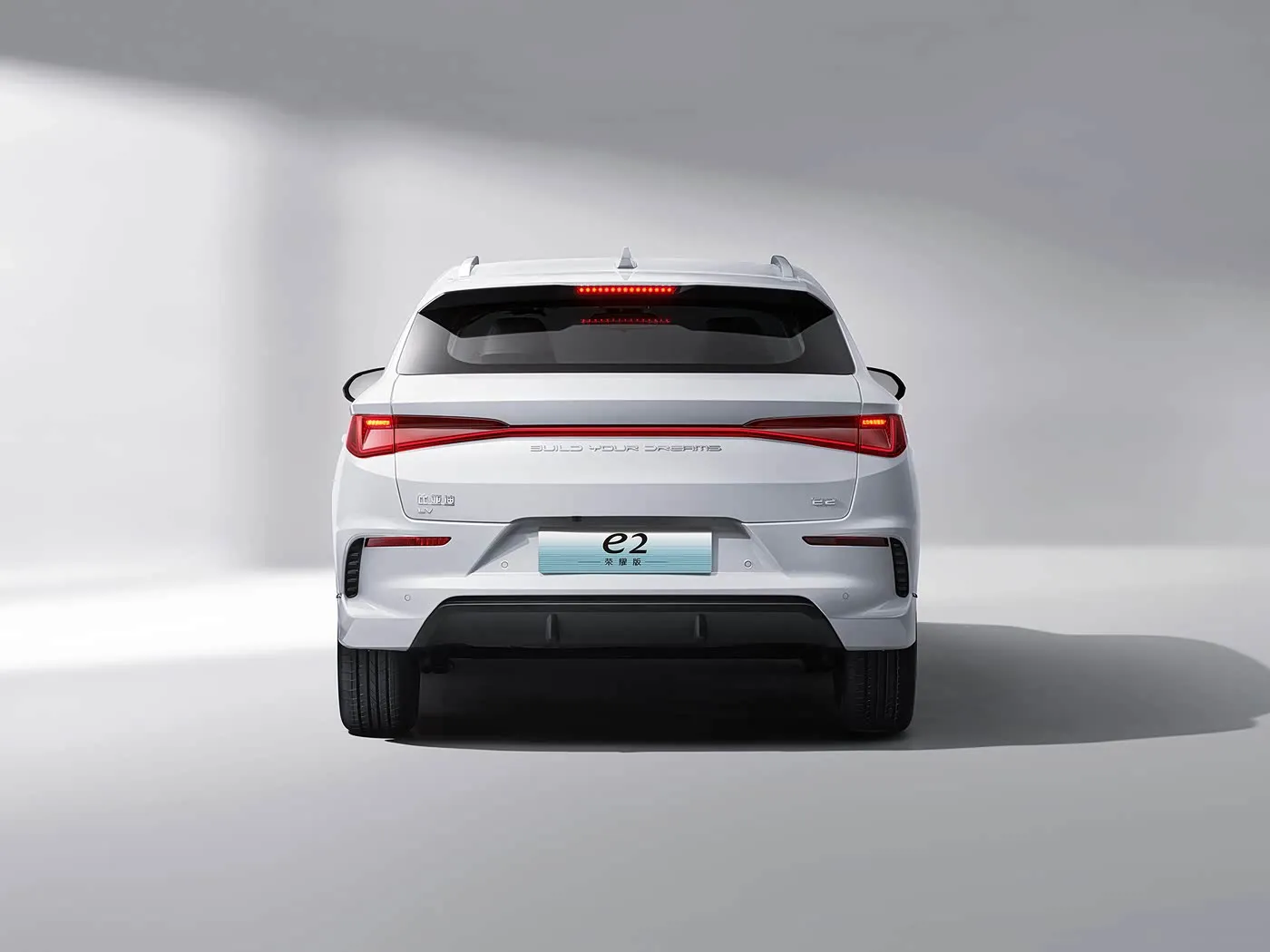 लिथियम बैटरी मोटर के साथ BYD E2 लक्ज़री इलेक्ट्रिक EV सेडान SUV हैचबैक लेफ्ट स्टीयरिंग कार चीन का नया ऊर्जा वाहन