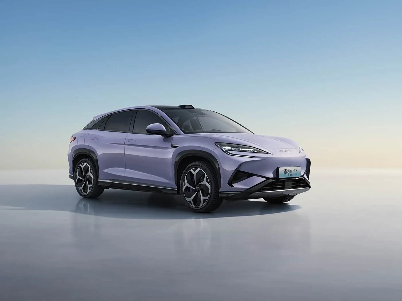 BYD सी लायन 07 DM-i परिष्कृत PHEV लंबी रेंज उन्नत ड्राइवर सहायता